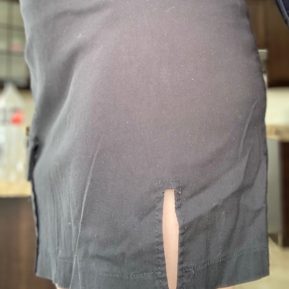 Black mini skirt - Picture 3 of 5